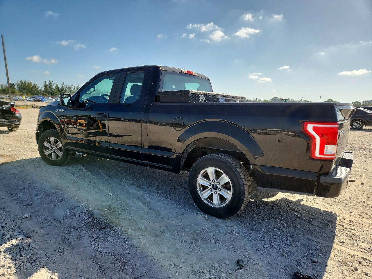 2016 FORD F150 SUPER CAB — снимка 2