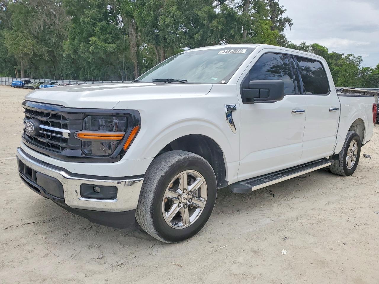 2025 FORD F150 XLT