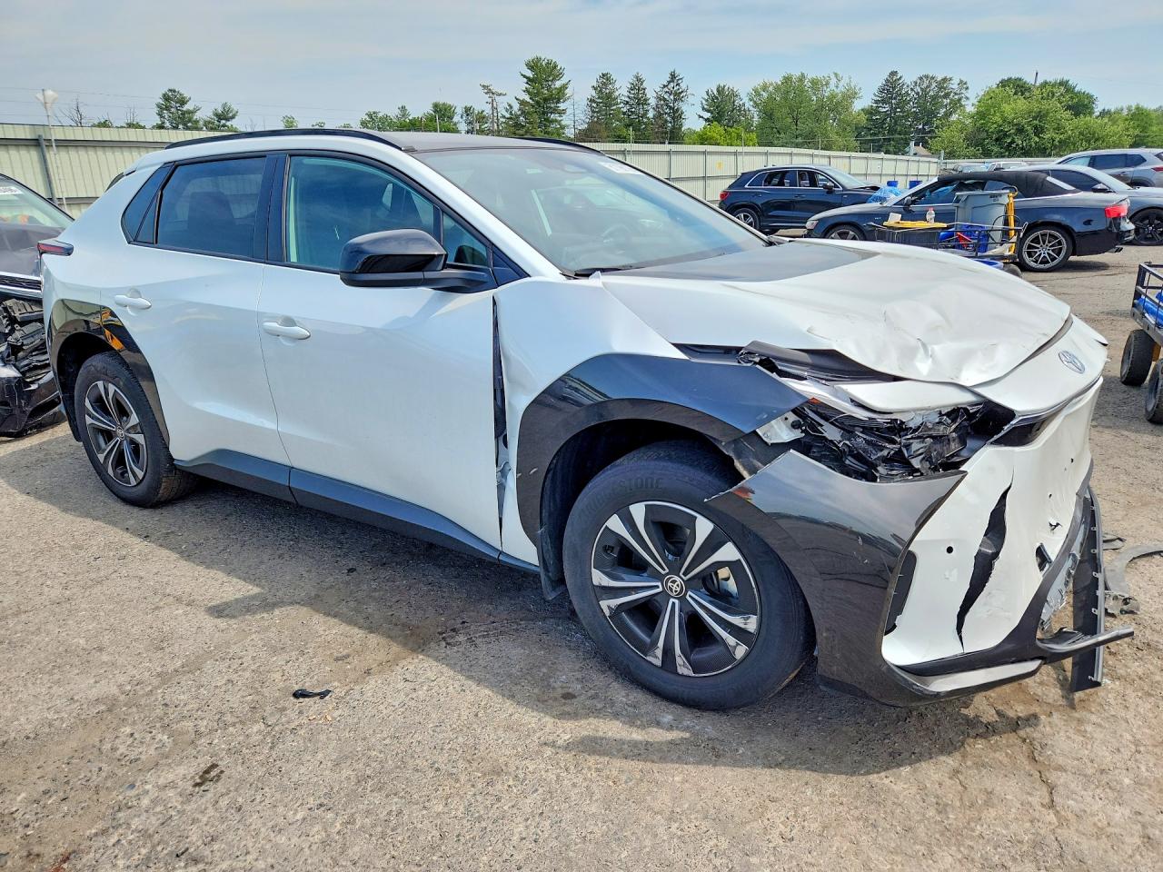 2024 TOYOTA BZ4X XLE — снимка 4
