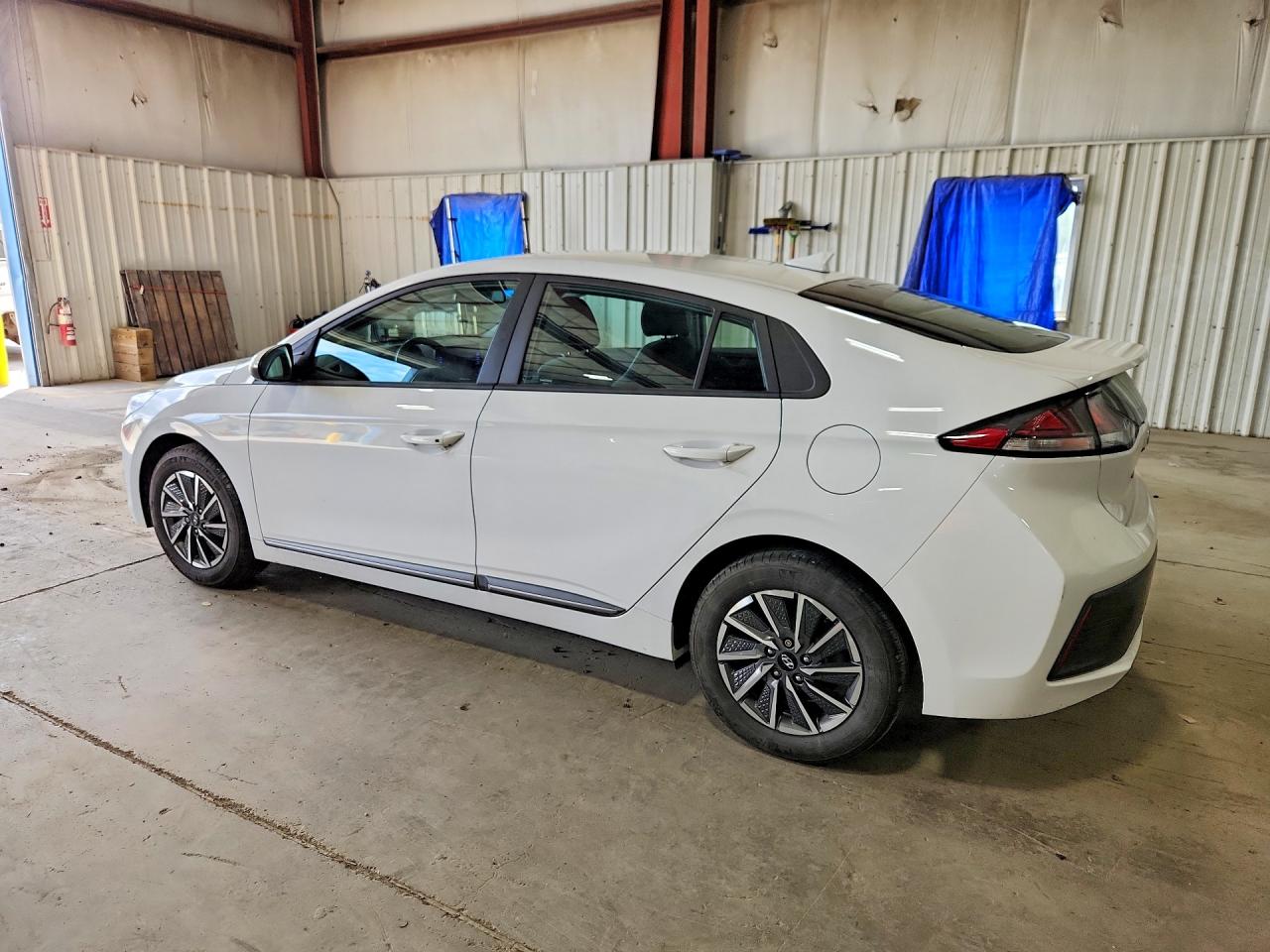 2021 HYUNDAI IONIQ SE — снимка 2