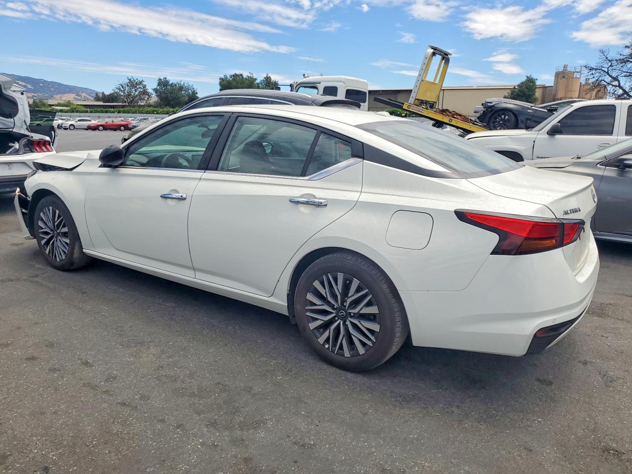 2025 NISSAN ALTIMA SV — снимка 2