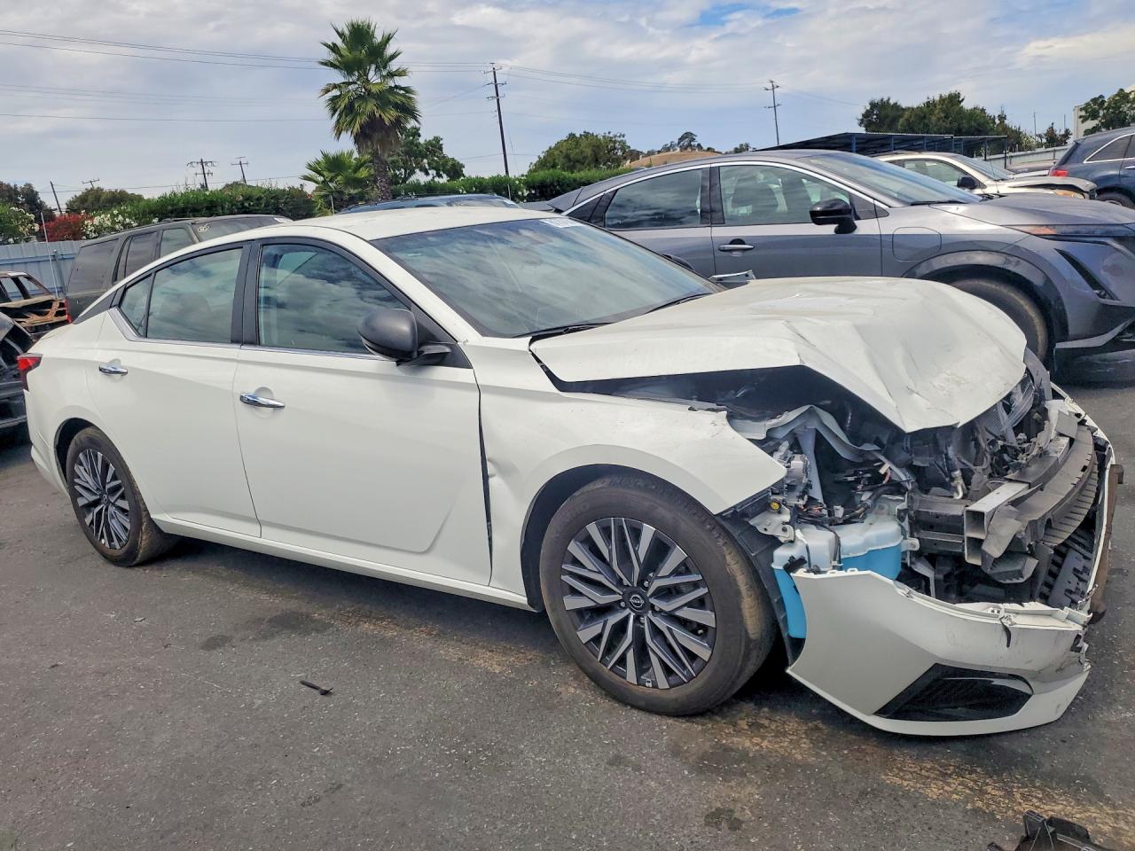 2025 NISSAN ALTIMA SV — снимка 4