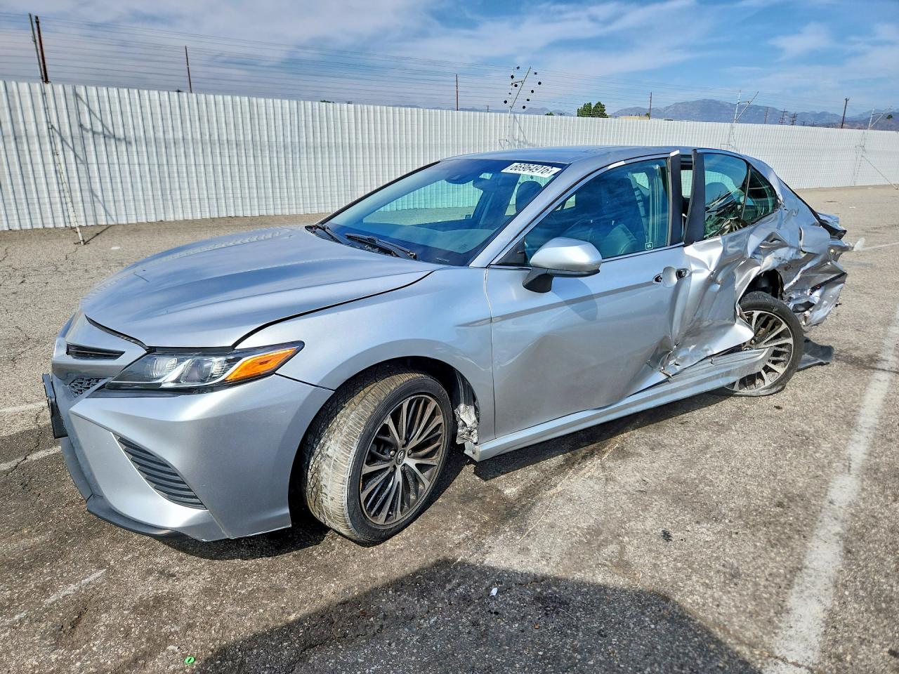 2018 TOYOTA CAMRY SE