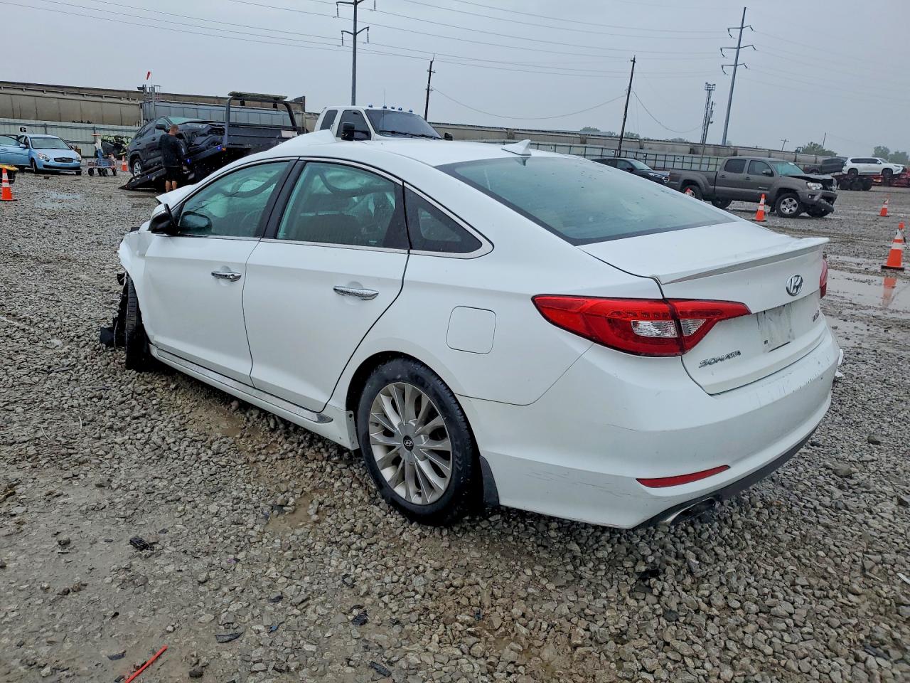 2015 HYUNDAI SONATA LIMITED — снимка 2