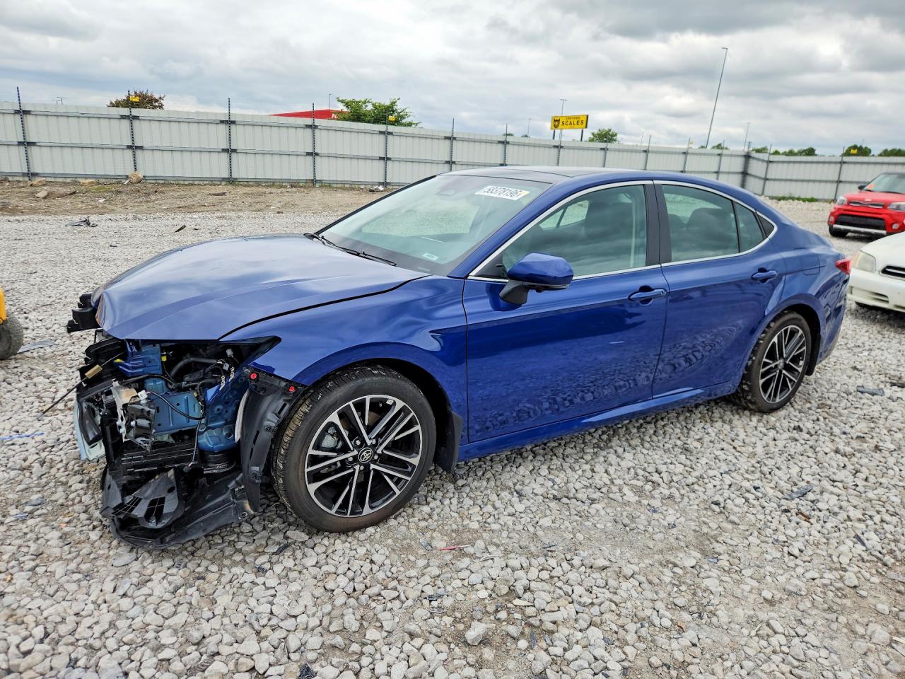 2026 TOYOTA CAMRY XLE