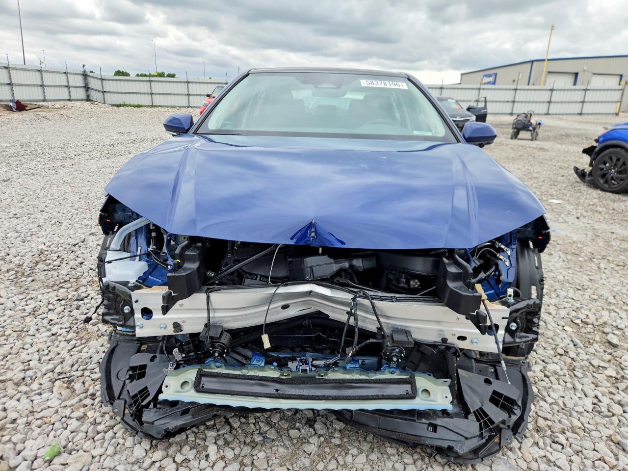 2026 TOYOTA CAMRY XLE — снимка 5