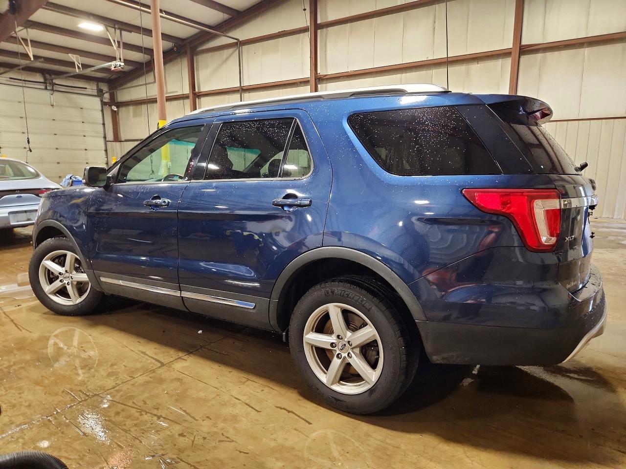 2017 FORD EXPLORER XLT — снимка 2