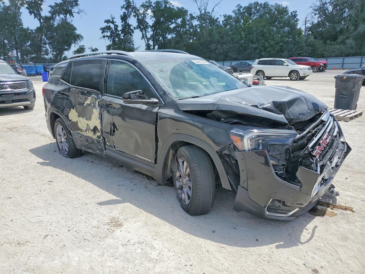 2023 GMC TERRAIN SLT — снимка 4