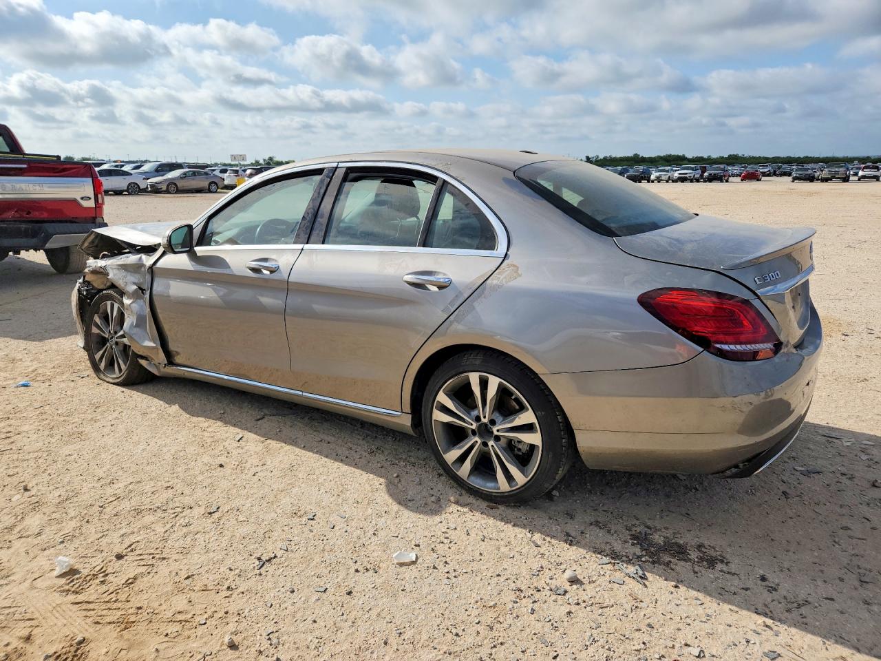 2019 MERCEDES-BENZ C 300 — снимка 2