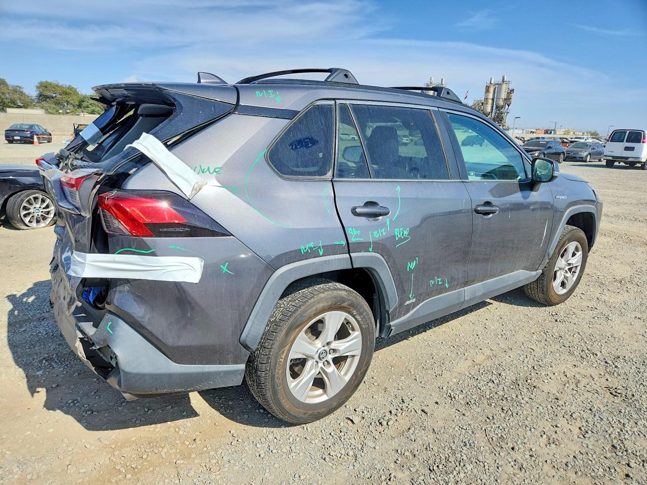 2020 TOYOTA RAV4 HYBRID XLE — снимка 3