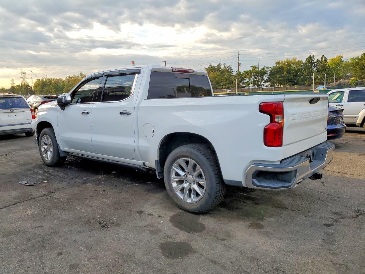 2021 CHEVROLET SILVERADO K1500 LTZ — снимка 2