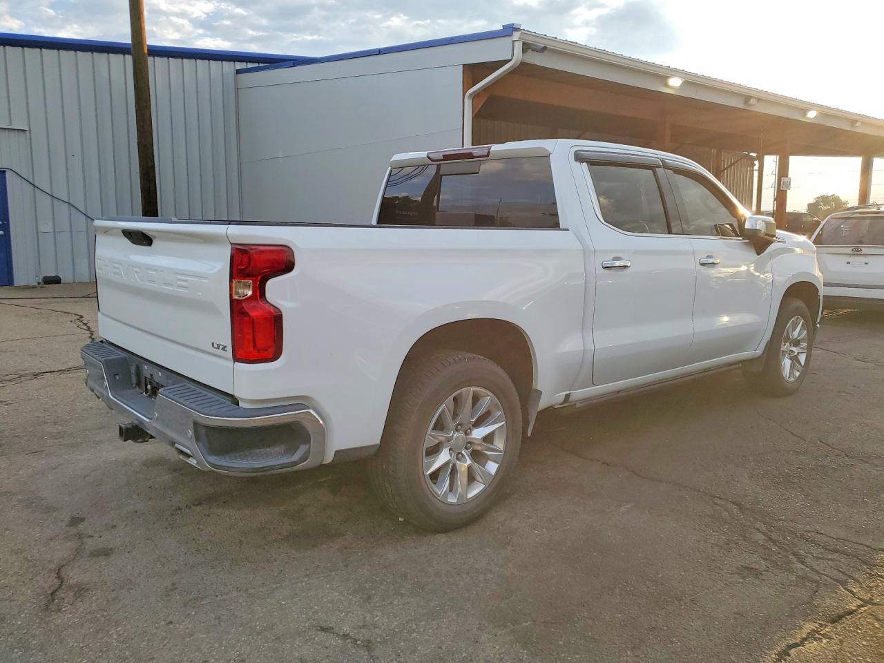 2021 CHEVROLET SILVERADO K1500 LTZ — снимка 3
