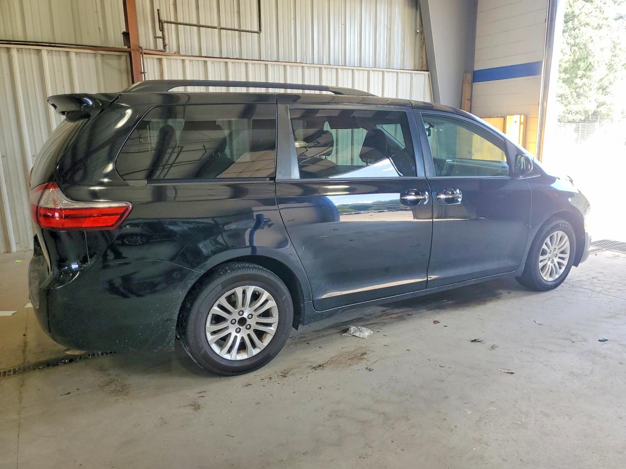 2015 TOYOTA SIENNA XLE PREMIUM 8-PASSENGER — снимка 3