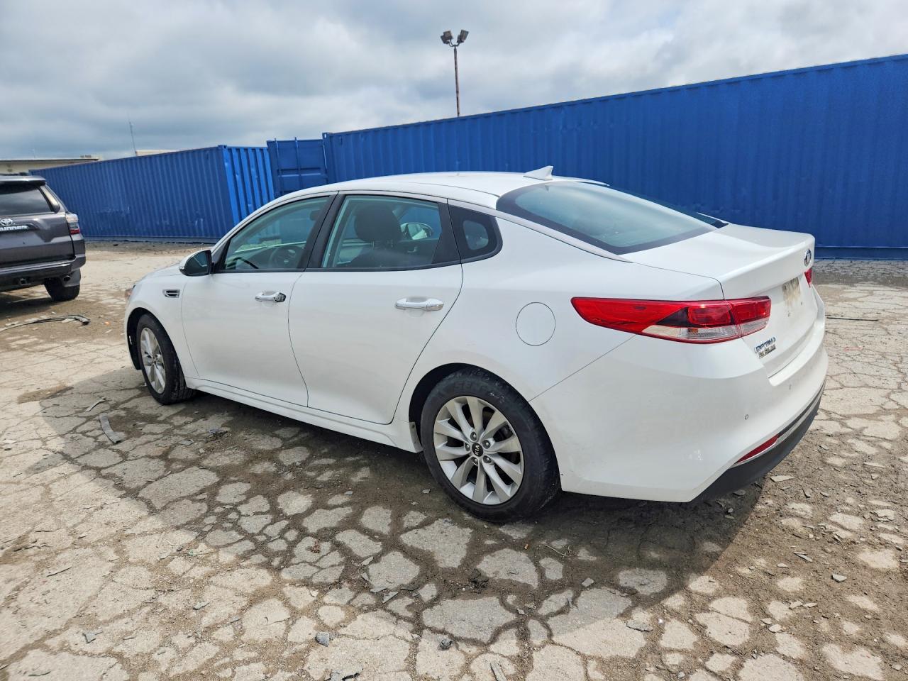 2018 KIA OPTIMA LX — снимка 2