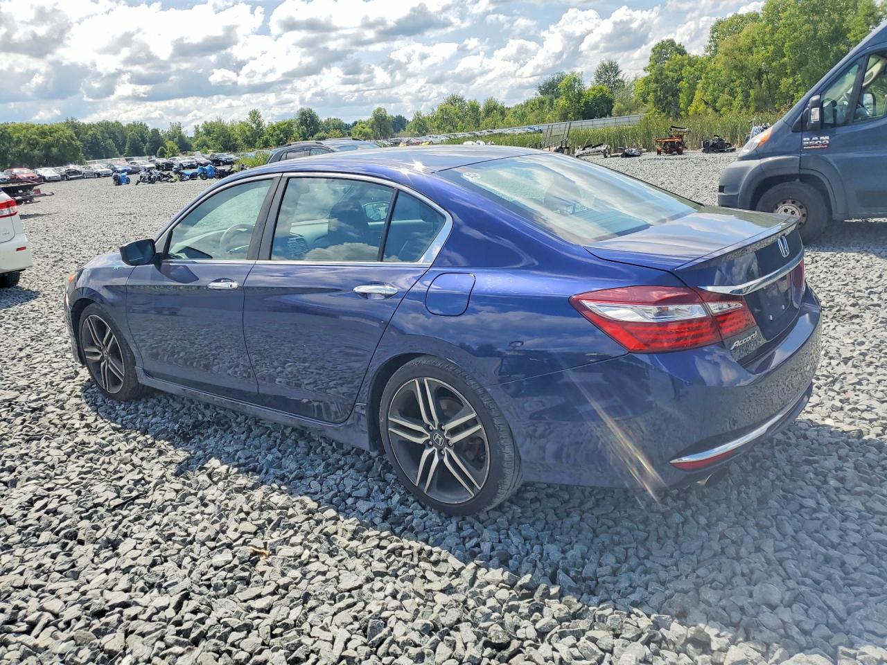 2017 HONDA ACCORD SPORT — снимка 2