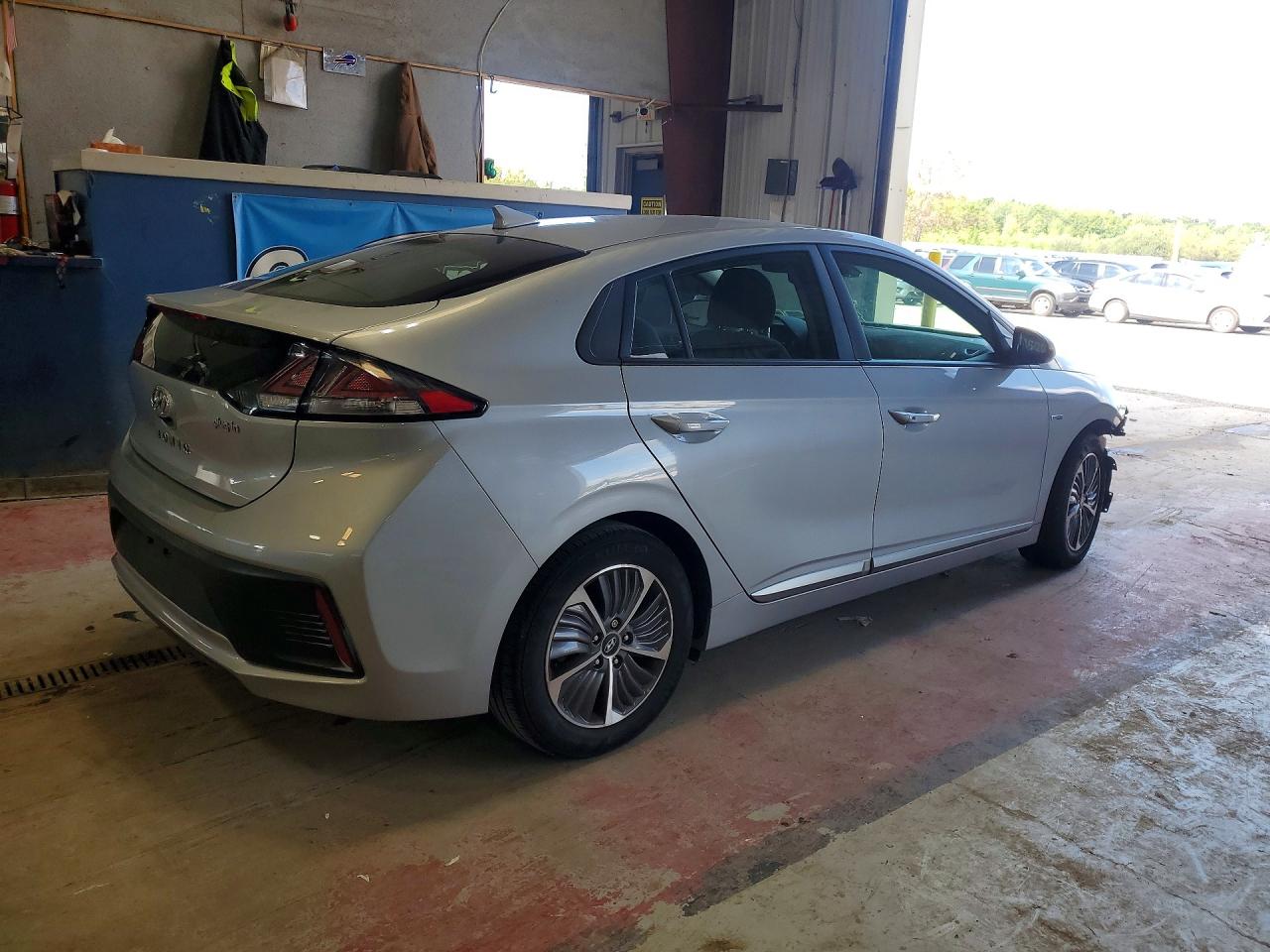 2020 HYUNDAI IONIQ SE — снимка 3