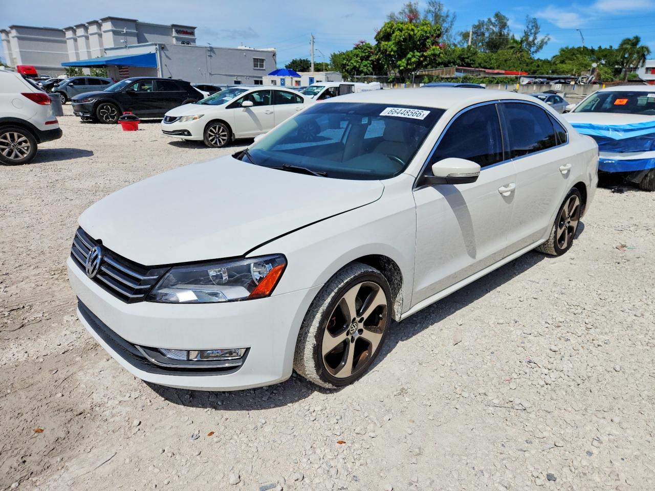 2015 VOLKSWAGEN PASSAT S