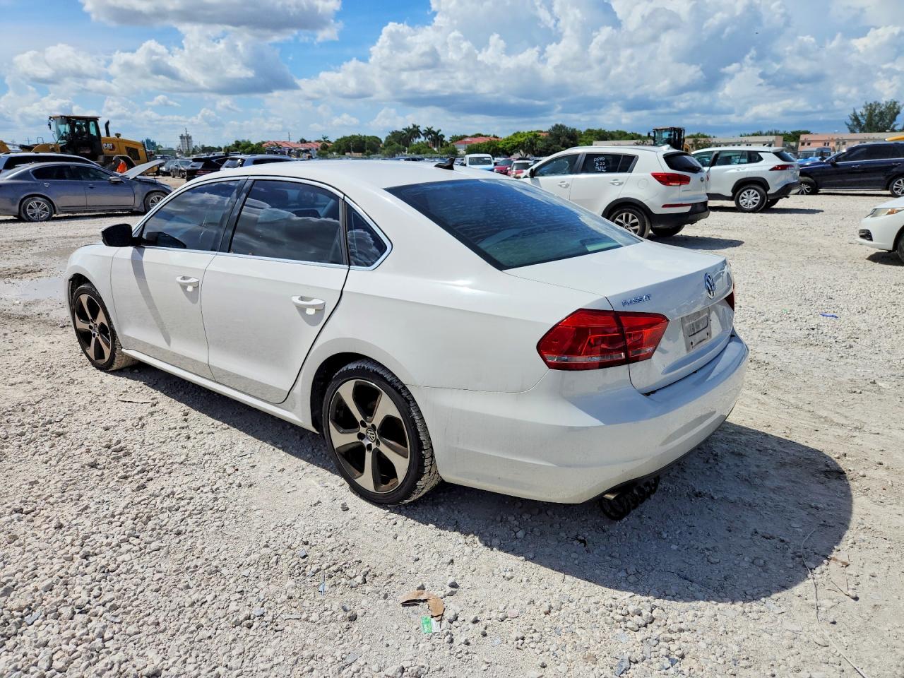 2015 VOLKSWAGEN PASSAT S — снимка 2