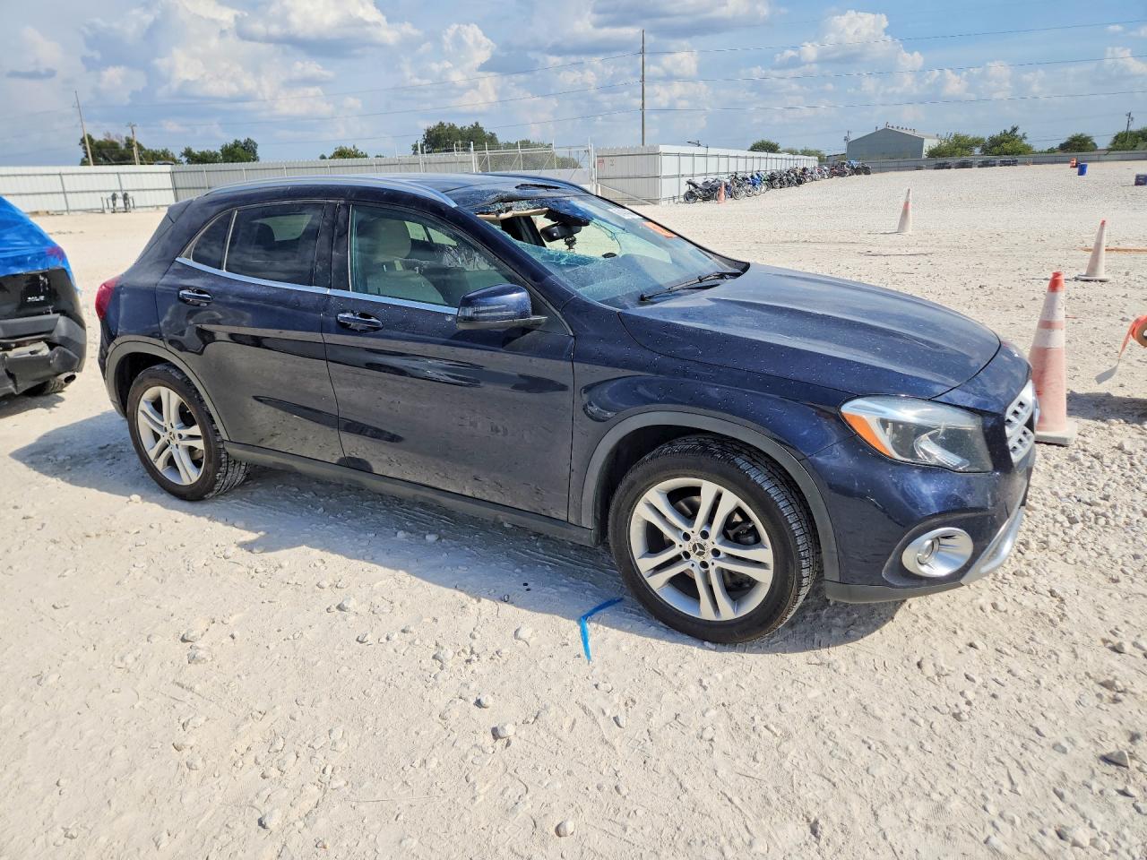 2018 MERCEDES-BENZ GLA 250 4MATIC — снимка 4