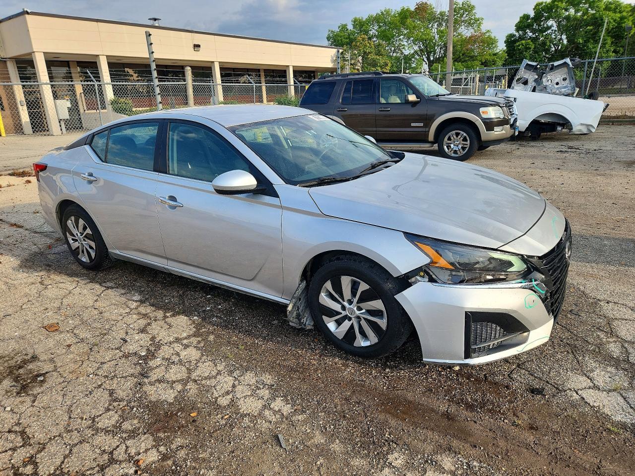 2023 NISSAN ALTIMA S — снимка 4