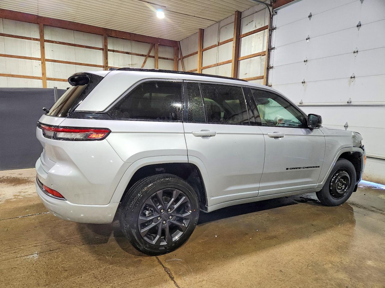 2026 JEEP GRAND CHEROKEE LIMITED — снимка 3