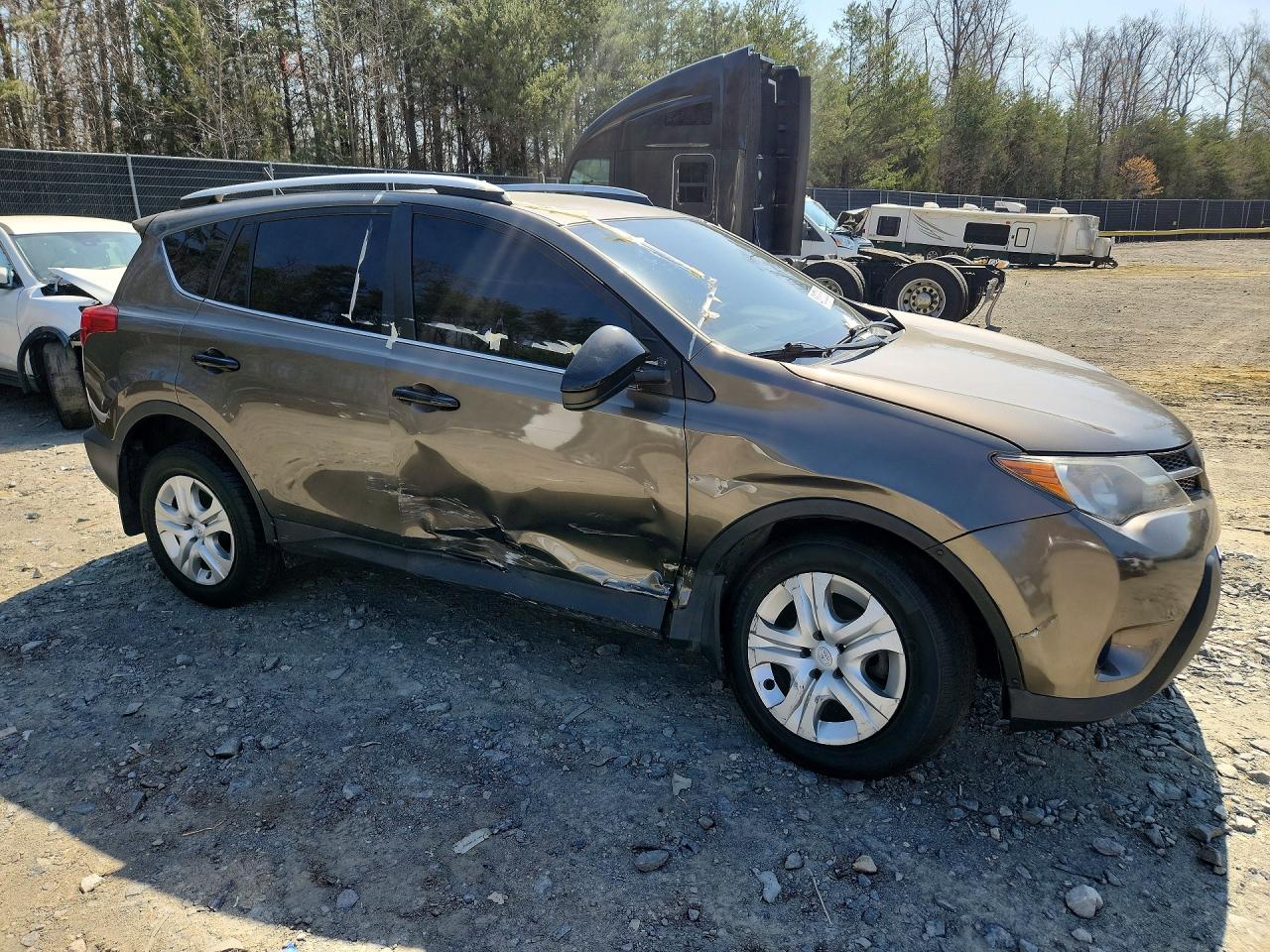 2015 TOYOTA RAV4 LE — снимка 4