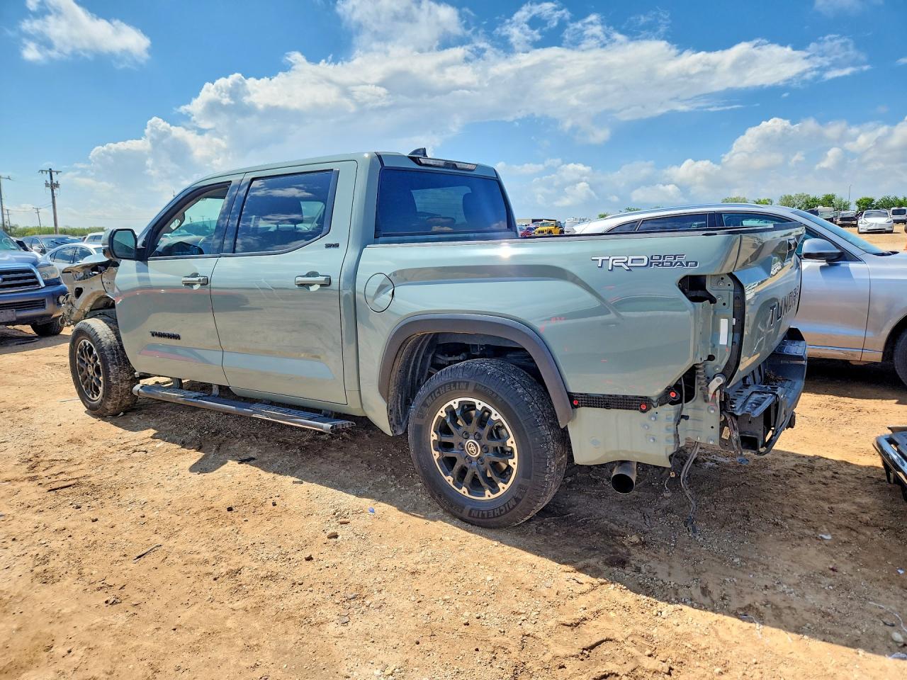 2022 TOYOTA TUNDRA SR5 — снимка 2