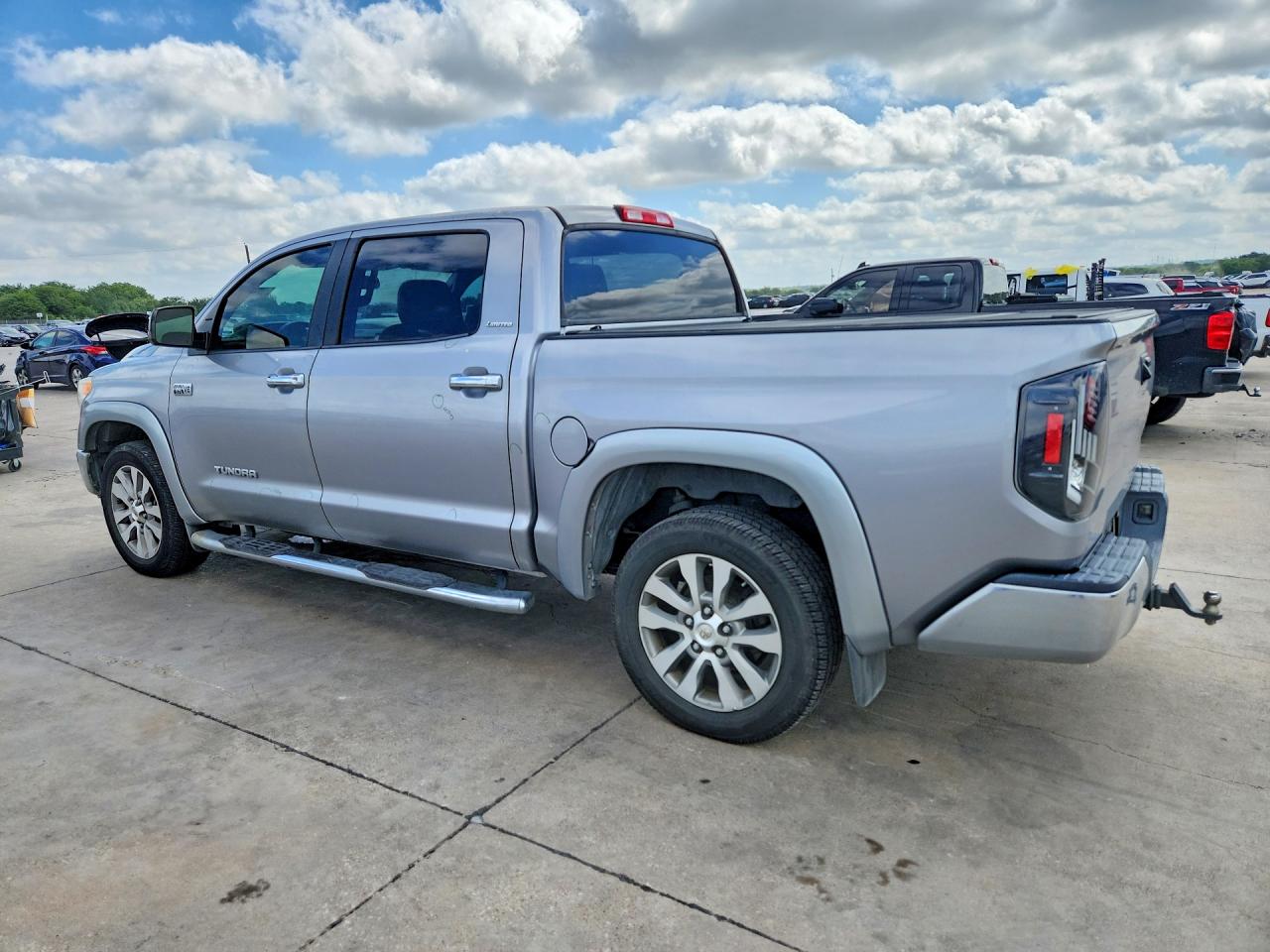 2015 TOYOTA TUNDRA CREWMAX LIMITED — снимка 2