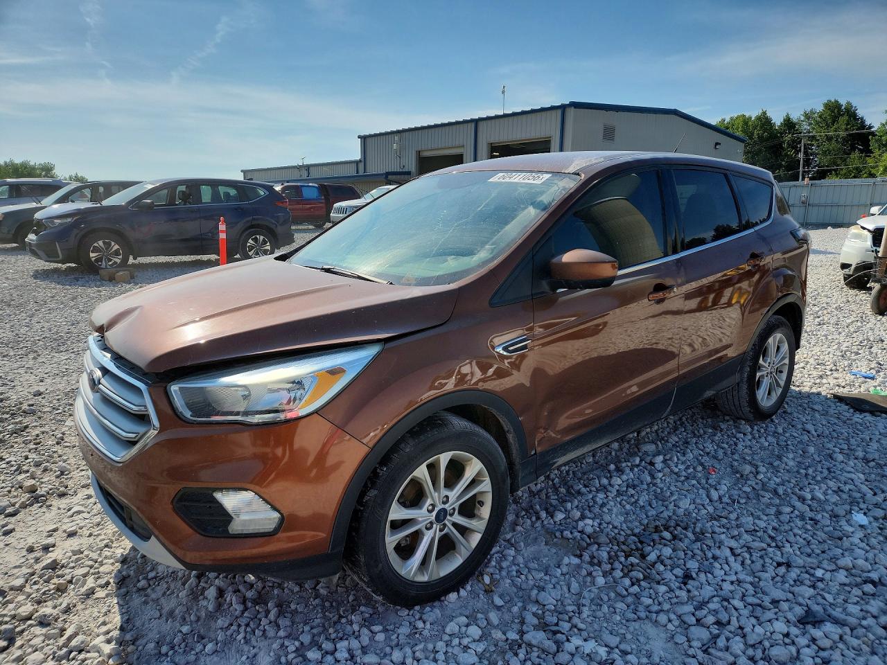 2017 FORD ESCAPE SE