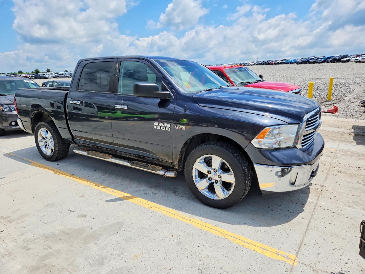 2015 RAM 1500 SLT — снимка 4