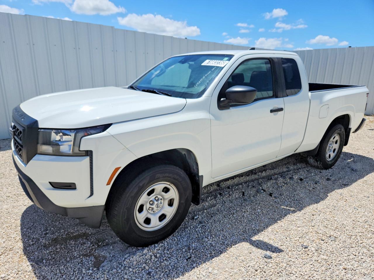 2022 NISSAN FRONTIER S