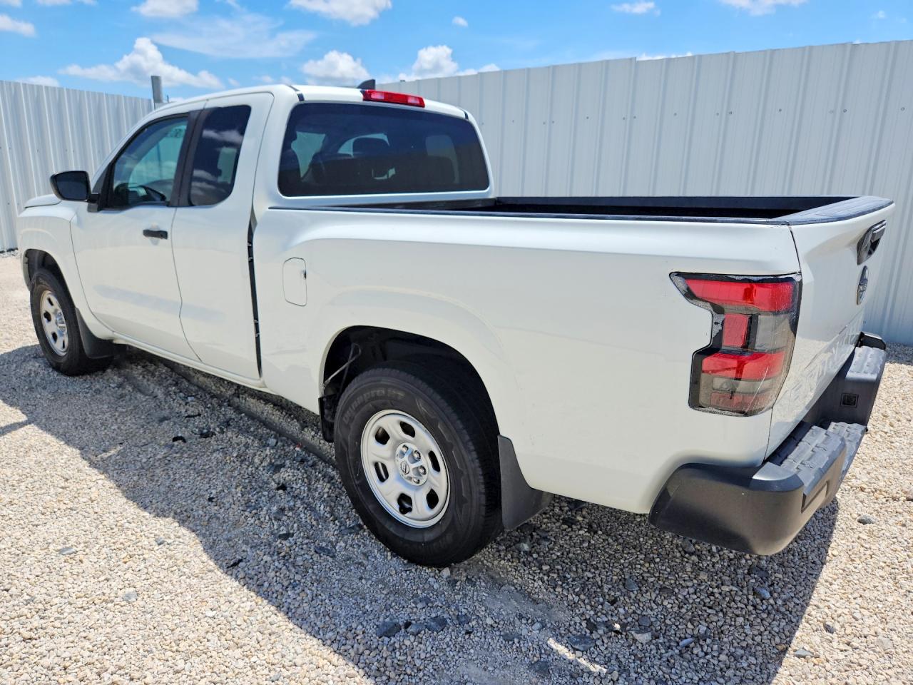2022 NISSAN FRONTIER S — снимка 2