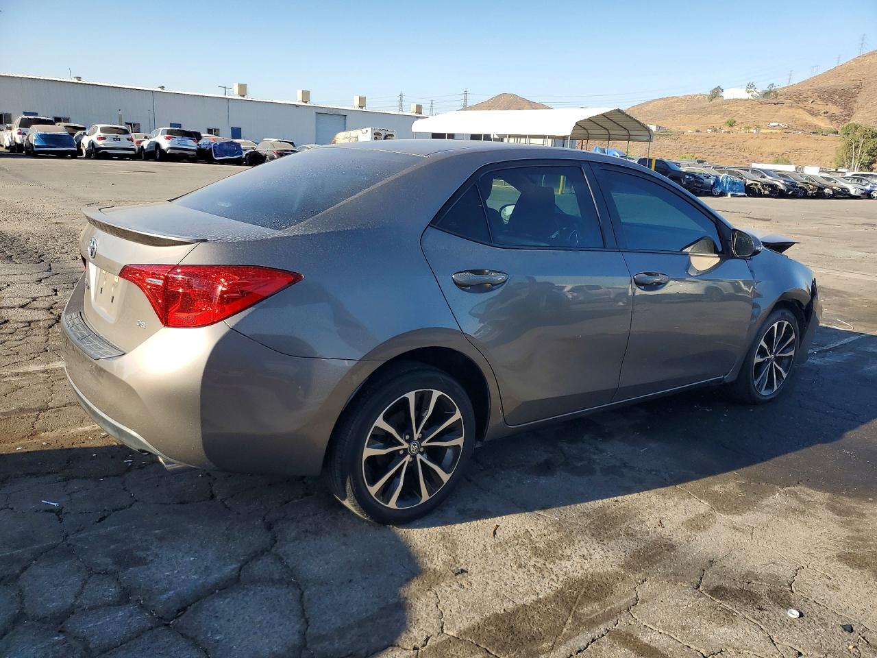 2018 TOYOTA COROLLA SE — снимка 3