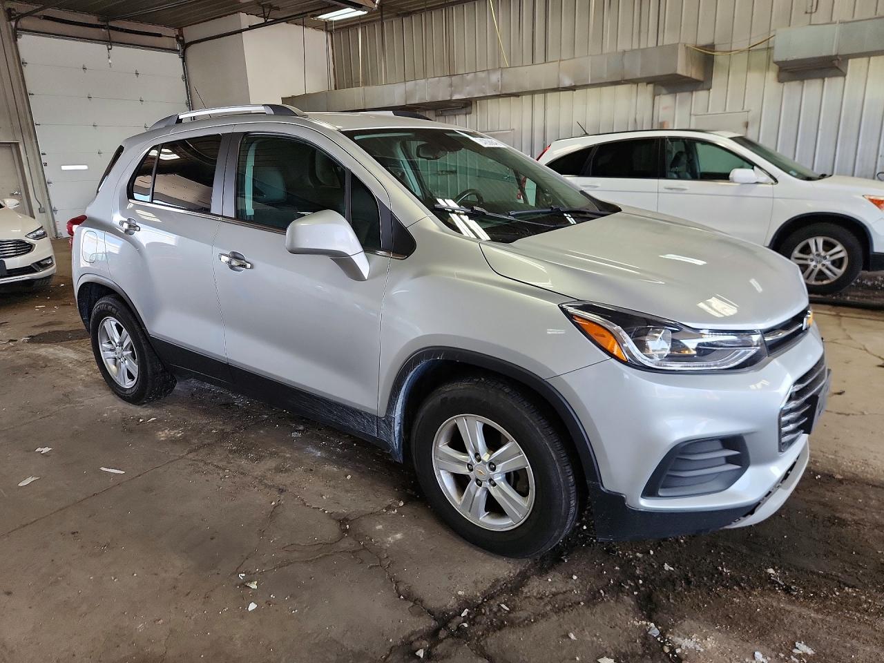 2020 CHEVROLET TRAX 1LT — снимка 4