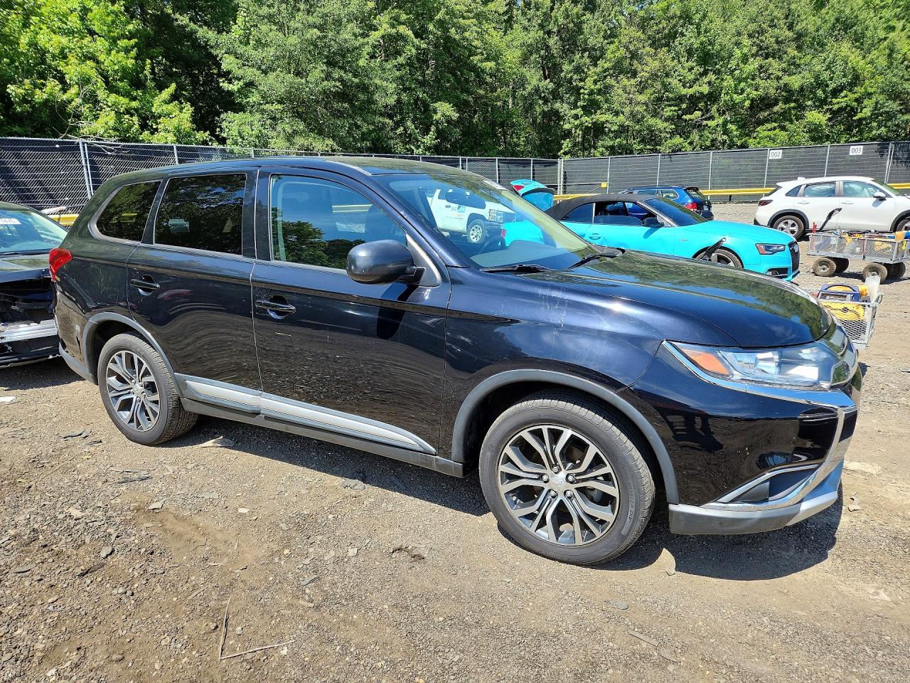 2017 MITSUBISHI OUTLANDER ES — снимка 4