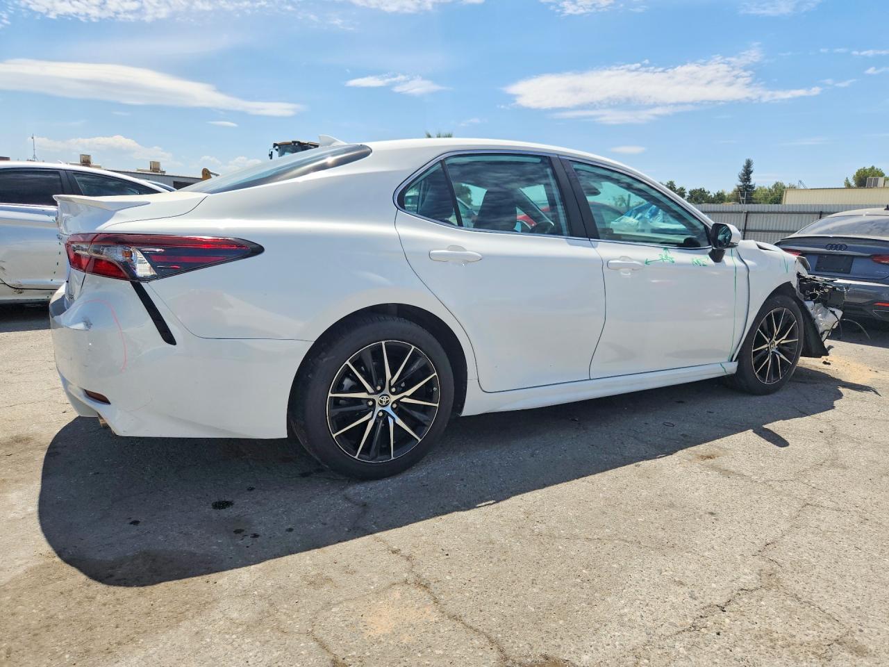 2022 TOYOTA CAMRY SE — снимка 3