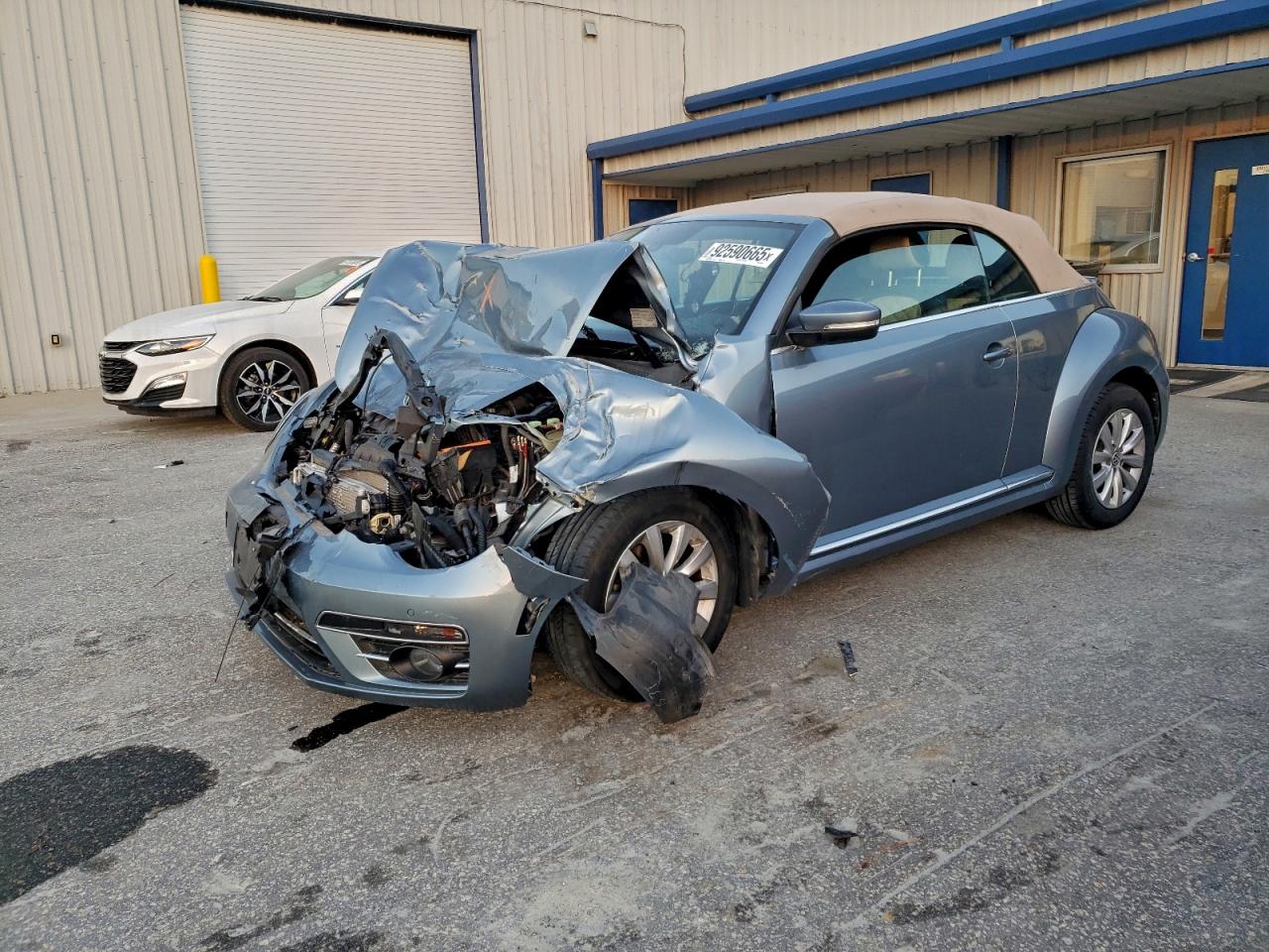 2019 VOLKSWAGEN BEETLE S
