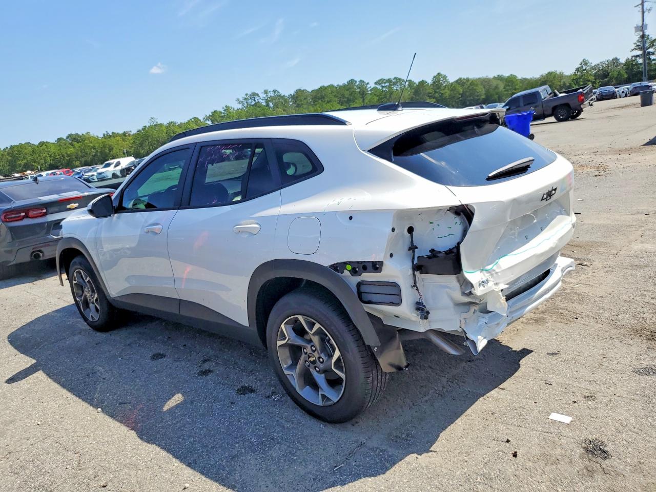 2026 CHEVROLET TRAX 1LT — снимка 2