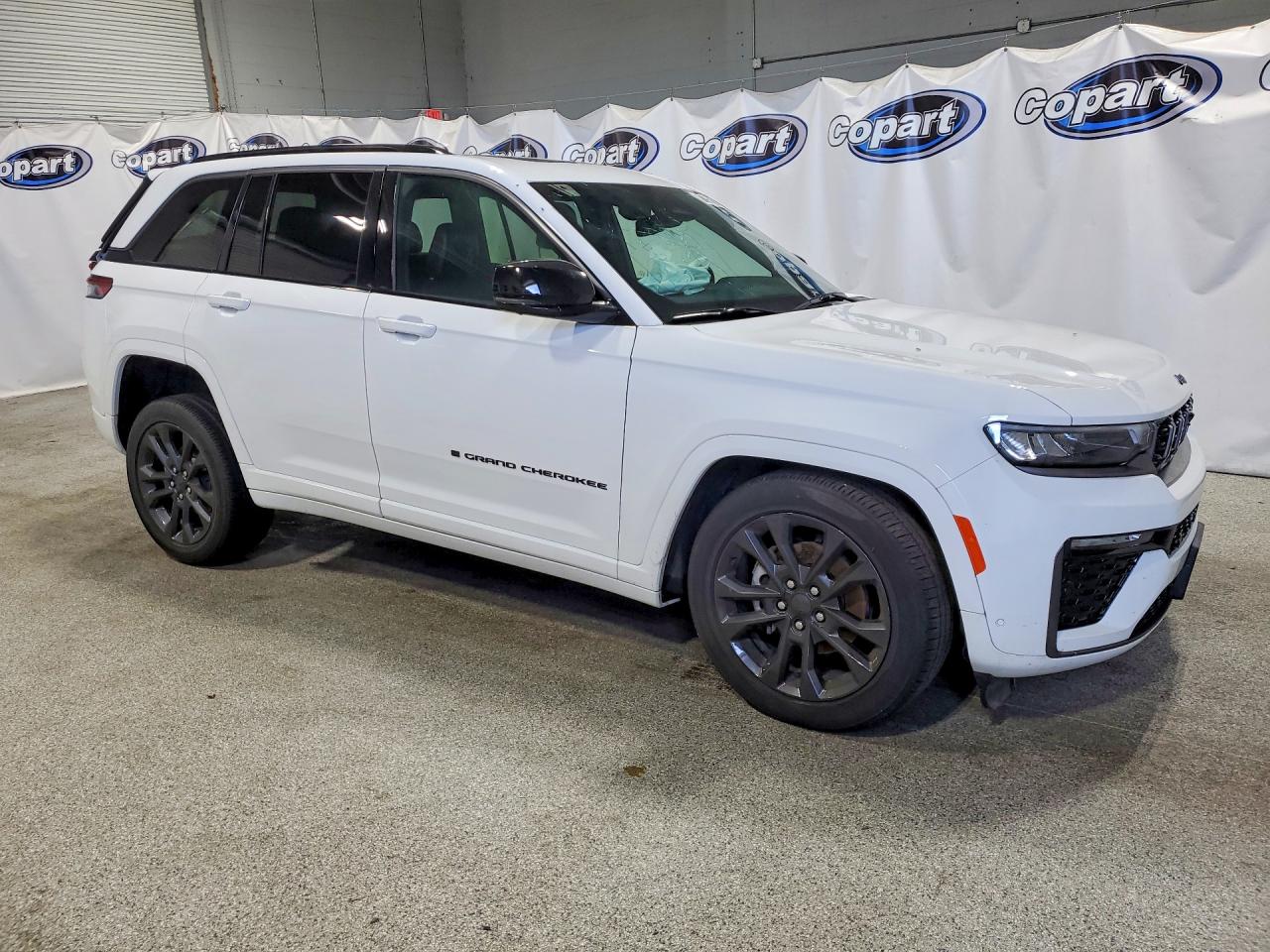 2026 JEEP GRAND CHEROKEE LIMITED — снимка 4