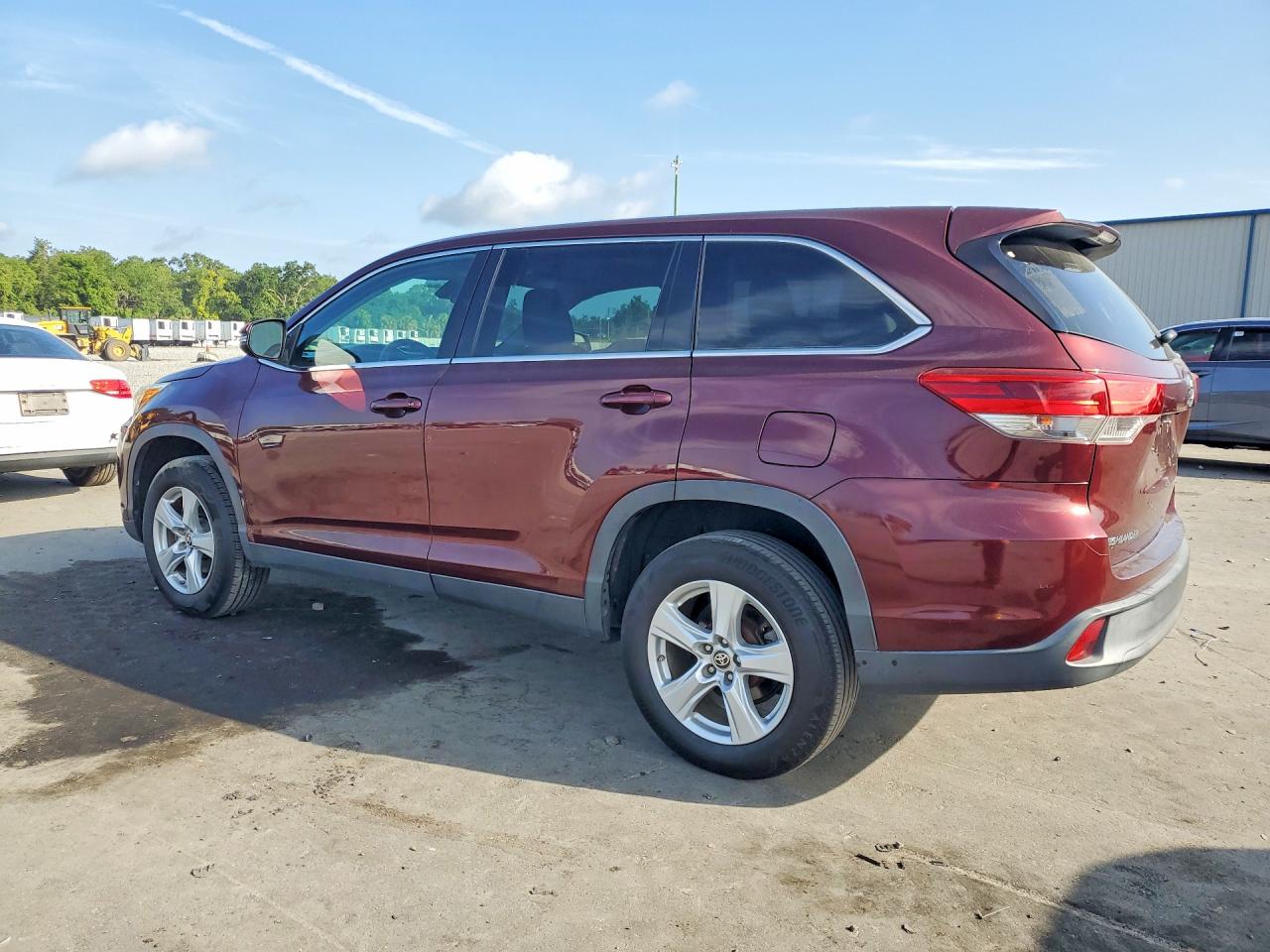 2019 TOYOTA HIGHLANDER LE — снимка 2
