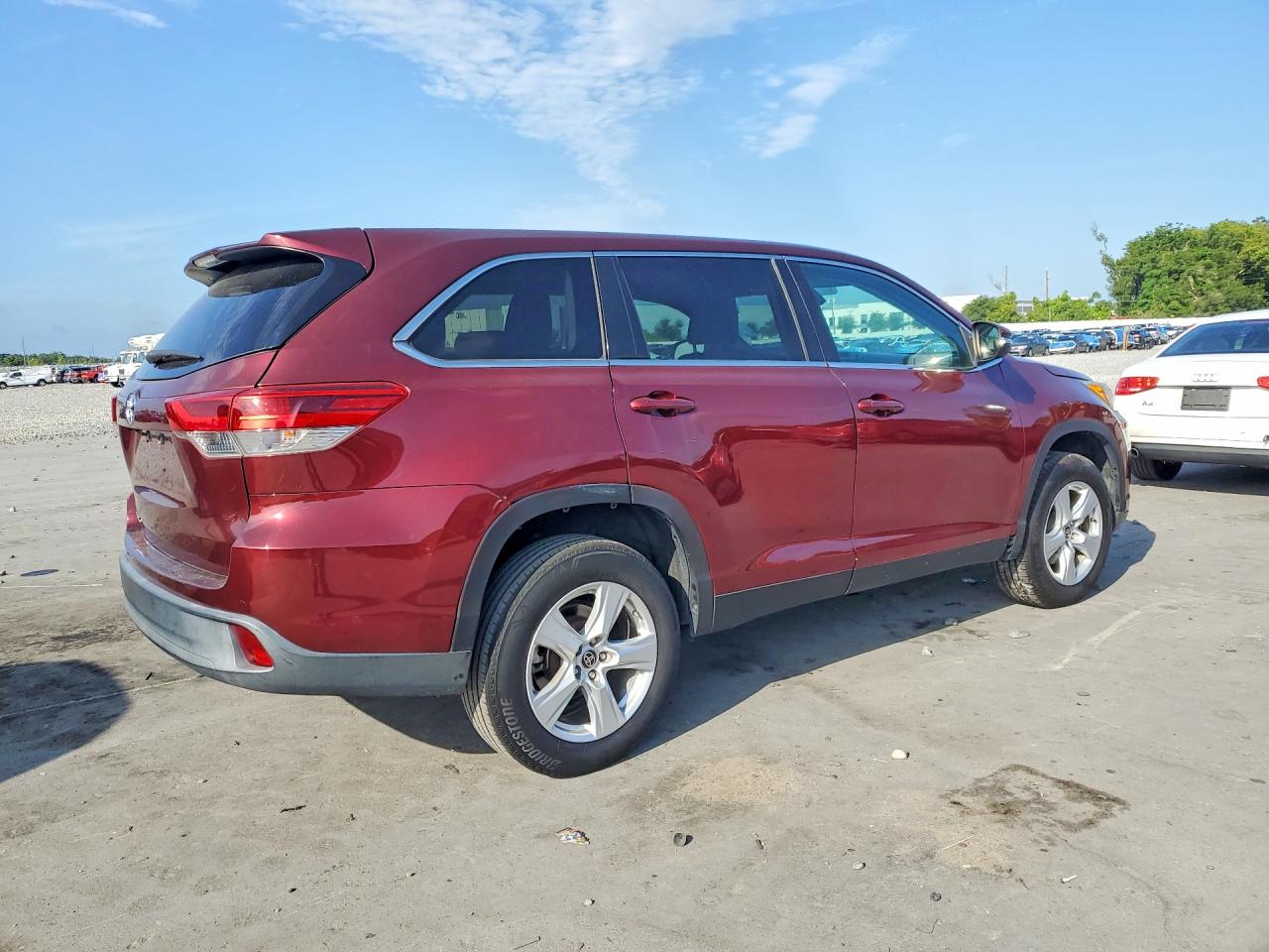 2019 TOYOTA HIGHLANDER LE — снимка 3