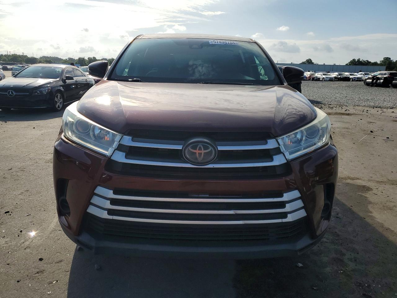2019 TOYOTA HIGHLANDER LE — снимка 5