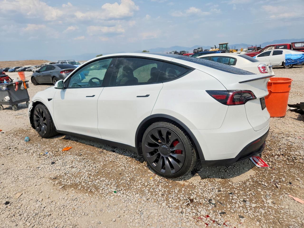 2023 TESLA MODEL Y — снимка 2