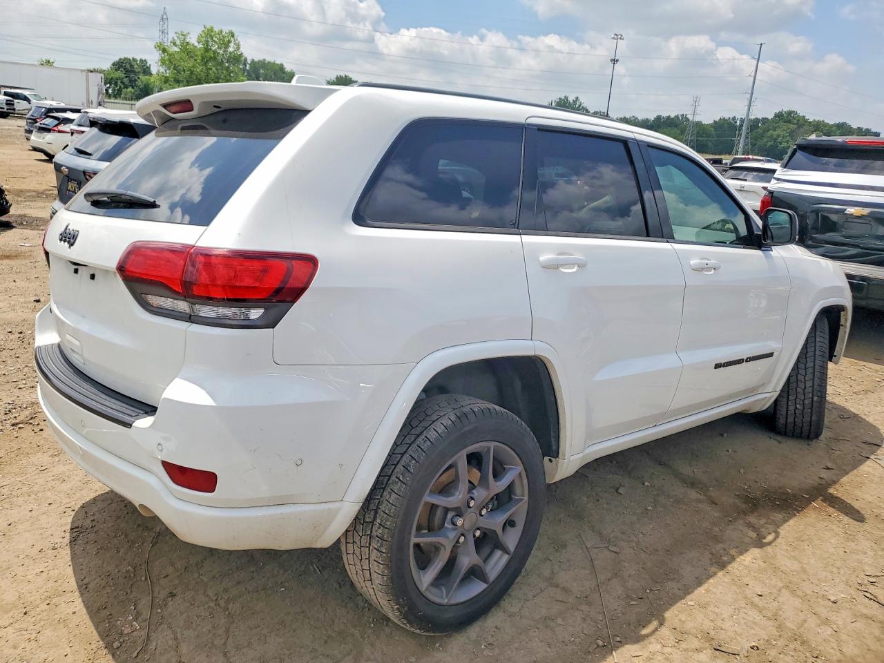 2021 JEEP GRAND CHEROKEE LIMITED — снимка 3