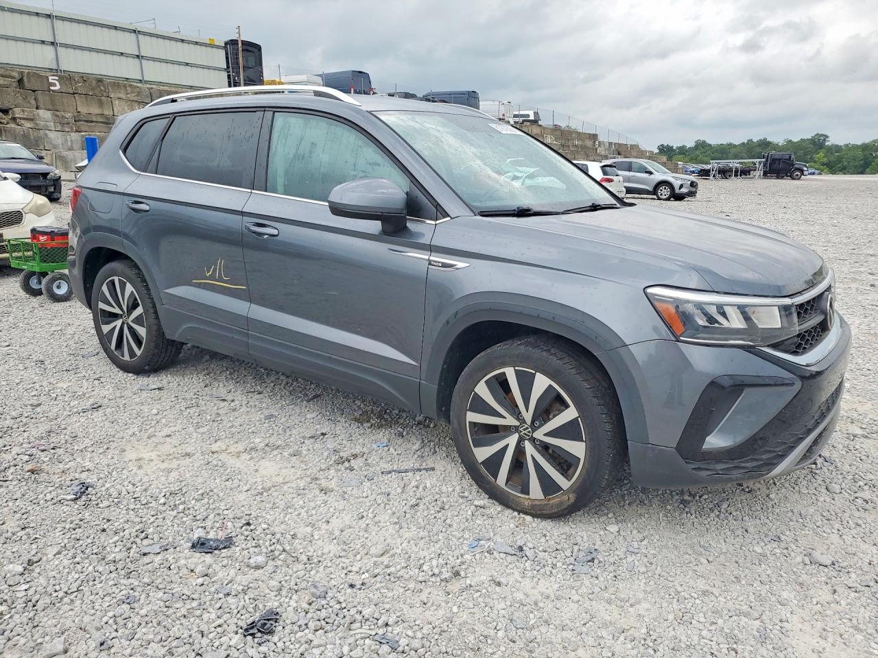 2022 VOLKSWAGEN TAOS SE — снимка 4