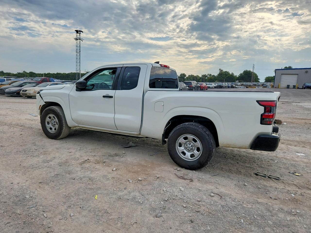 2022 NISSAN FRONTIER S — снимка 2
