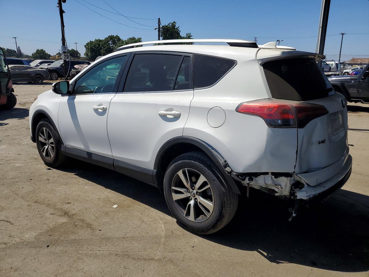 2016 TOYOTA RAV4 XLE — снимка 2