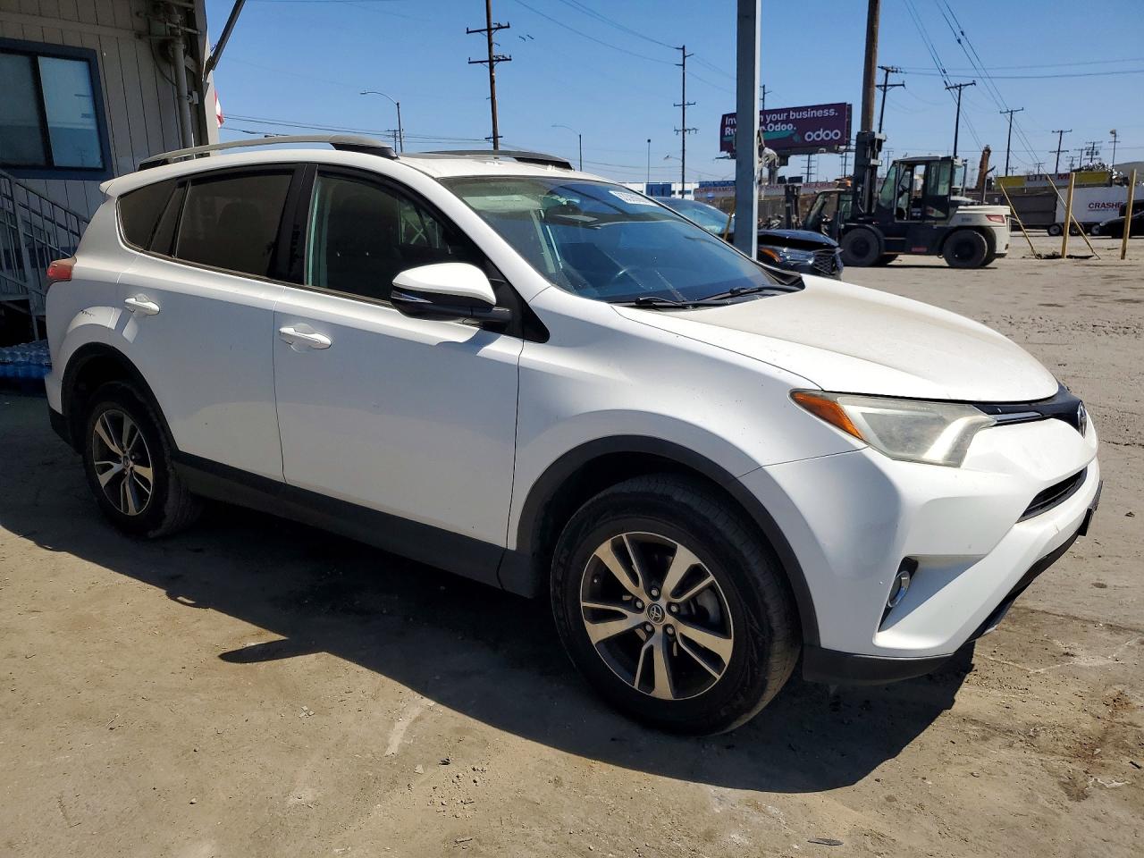 2016 TOYOTA RAV4 XLE — снимка 4