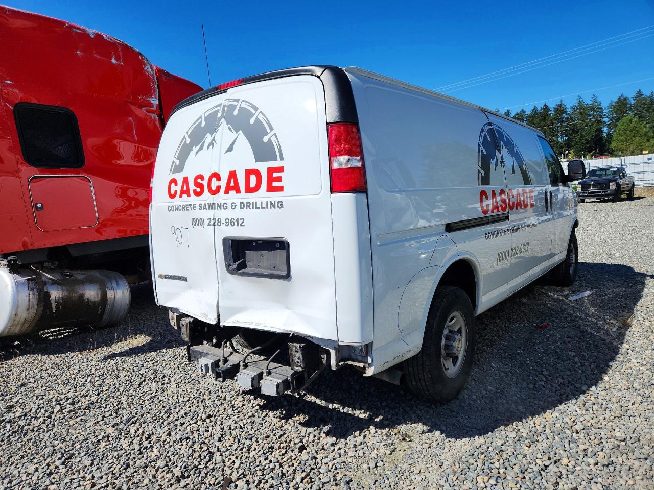 2023 CHEVROLET EXPRESS 3500 — снимка 3