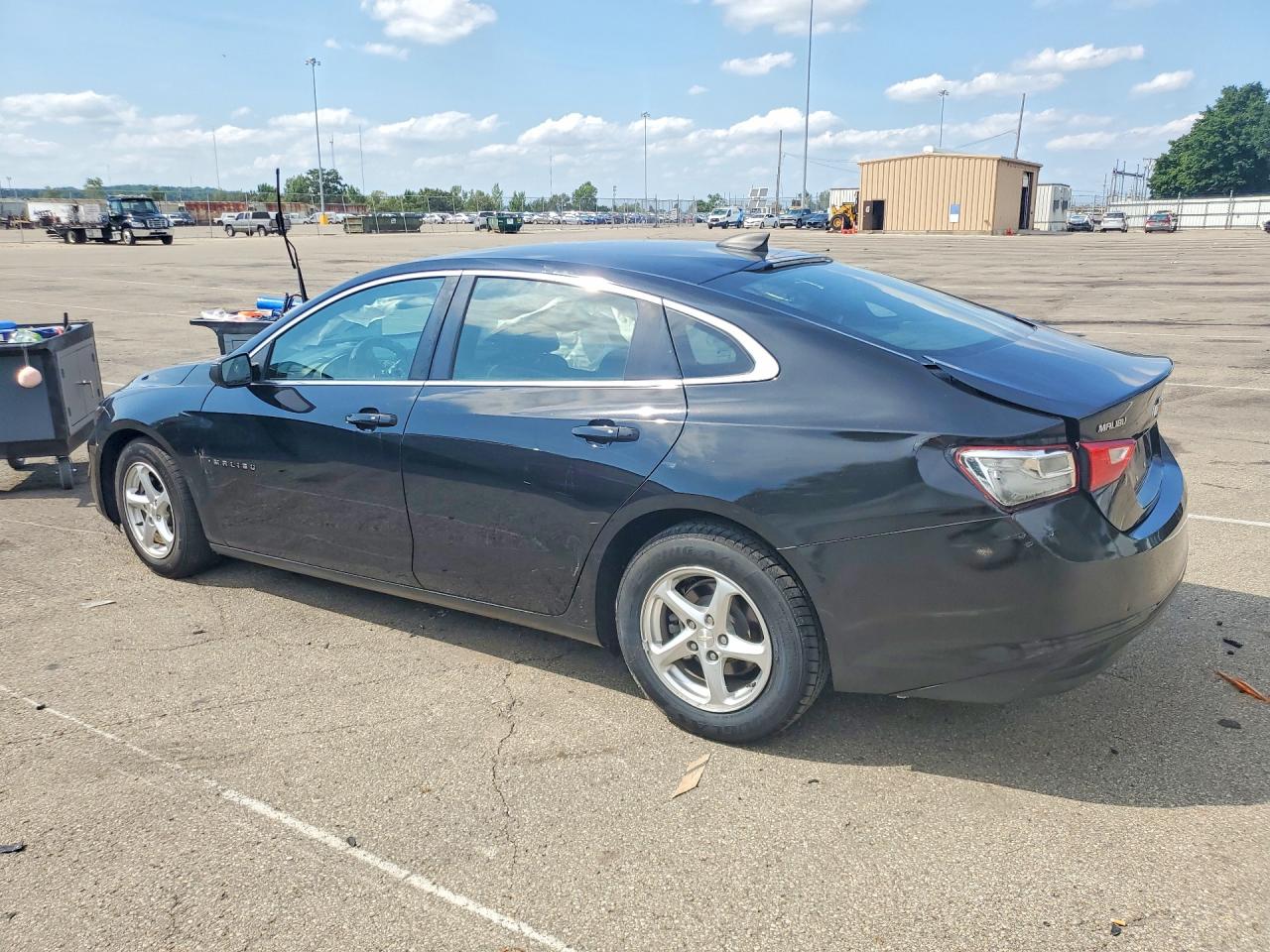 2018 CHEVROLET MALIBU LS — снимка 2